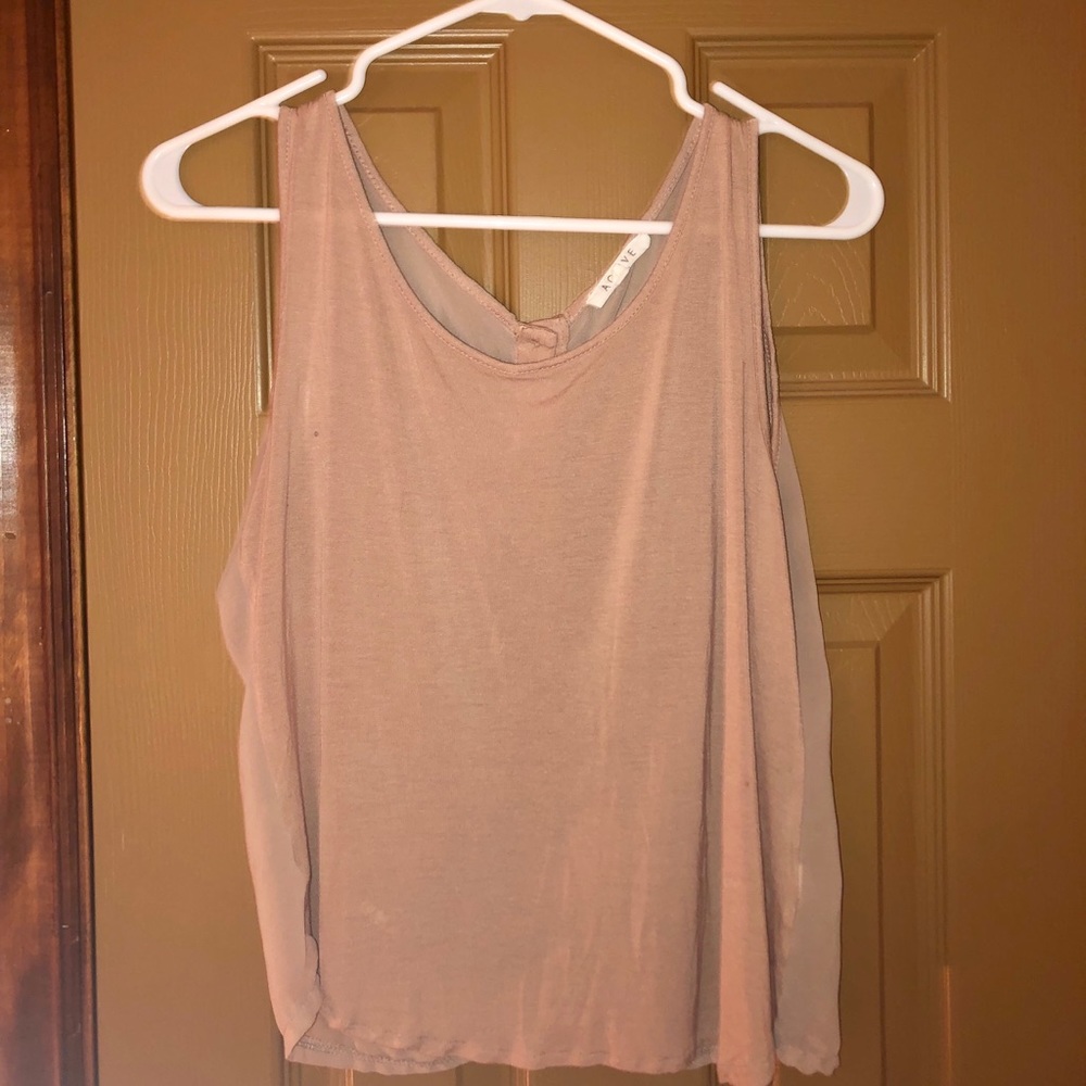 Tan Tank